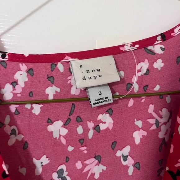 A new day Floral V-Neck Dress - Picture 3 of 4